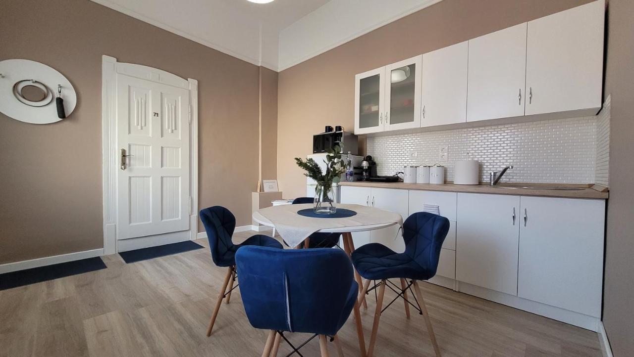 Glamour Apartman ยูลา ภายนอก รูปภาพ