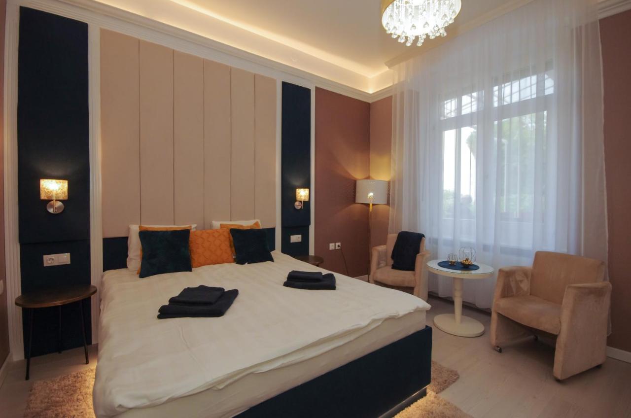 Glamour Apartman ยูลา ภายนอก รูปภาพ