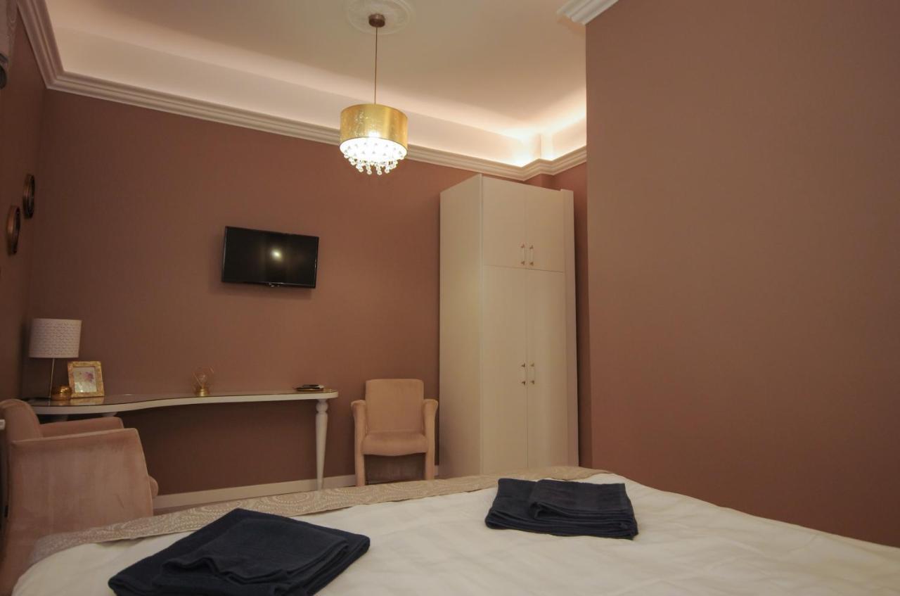 Glamour Apartman ยูลา ภายนอก รูปภาพ